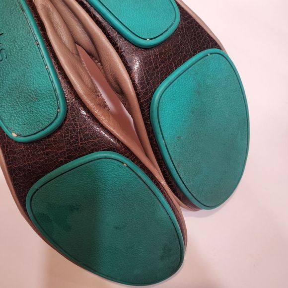 Tieks Women's Taupe Cushioned Leather Ballet Flats Size 7 - Picture 5 of 5